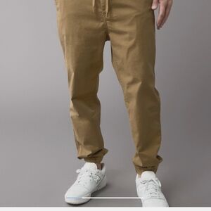 American Eagle Men's chino Jogger